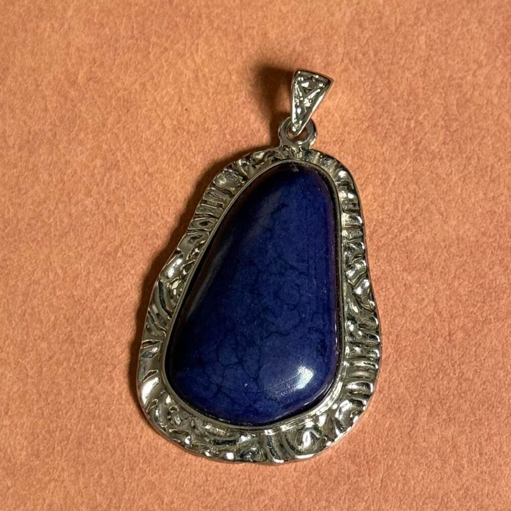 Lapis Lazuli Silver Tone Pendant - Picture 2 of 3